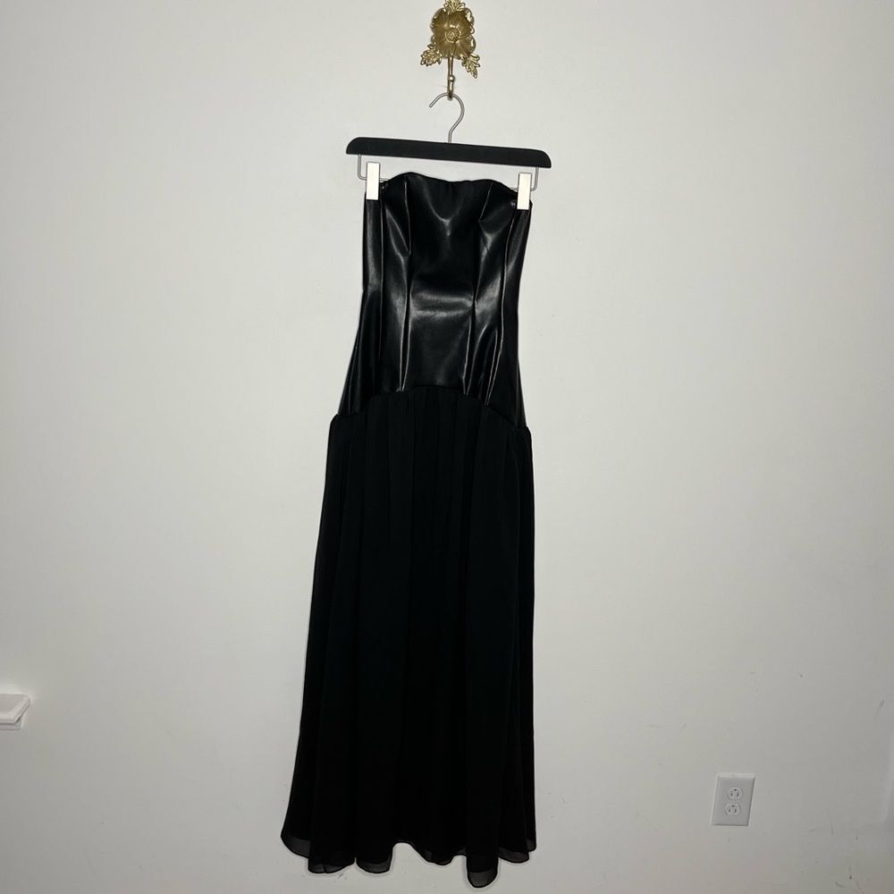 WeWoreWhat Strapless Corset Gown 4